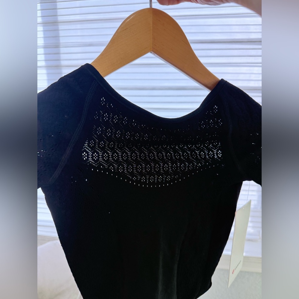 Elegant New Lululemon Bodysuit Women’s Size 2 Black Java Thong Tank Top.